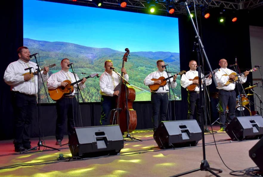 Požeški tamburaši Astal pobjednici 50. Festivala Zlatni glas Zlatne doline
