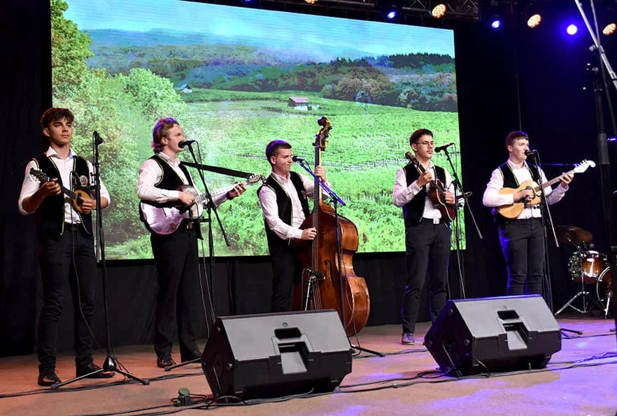 Požeški tamburaši Astal pobjednici 50. Festivala Zlatni glas Zlatne doline