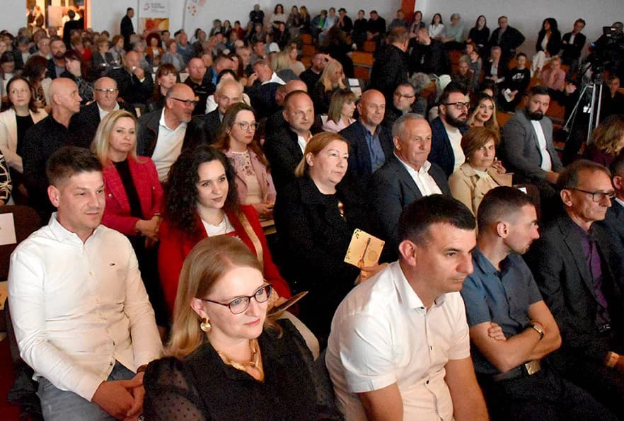 Požeški tamburaši Astal pobjednici 50. Festivala Zlatni glas Zlatne doline