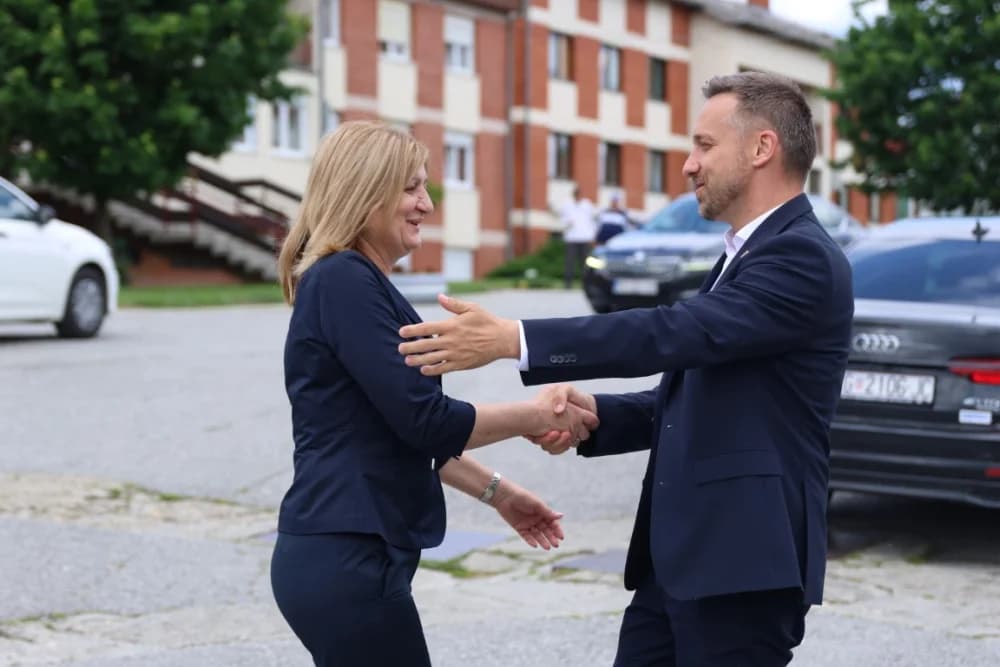 Ministar Piletić u posjetu Domu za odrasle osobe u Ljeskovici: Proširenje kapaciteta i deinstitucionalizacija veliki su iskoraci u sustavu socijalne skrbi