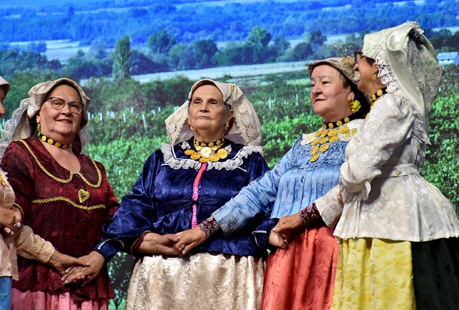 Pet folklornih i jedna pjevačka skupina okončale priredbu Tambura za dušu u Kaptolu
