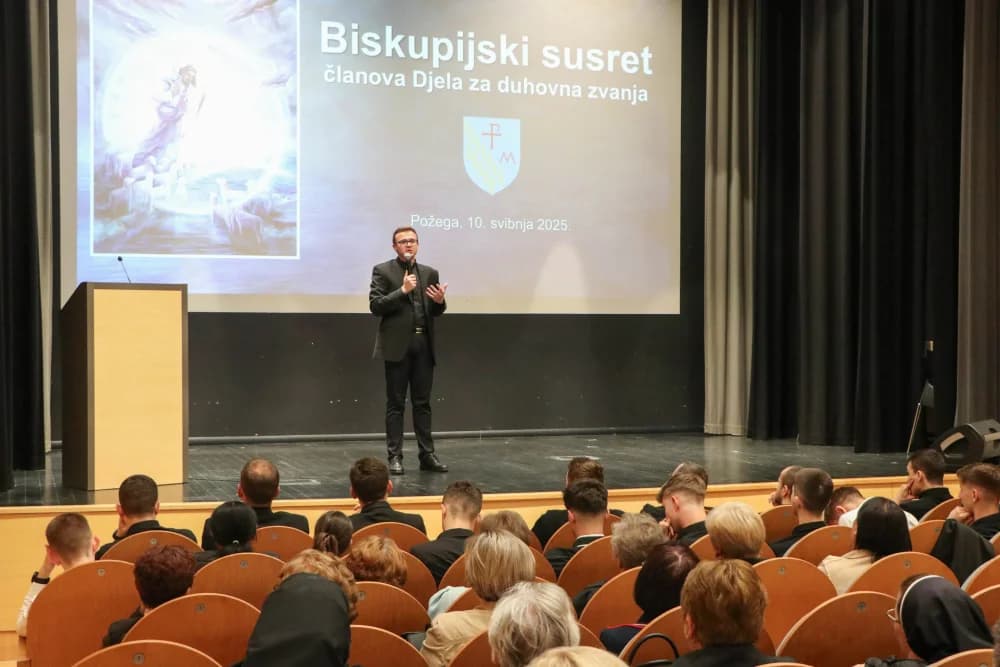 Biskupijski susret članova Djela za duhovna zvanja u Požegi