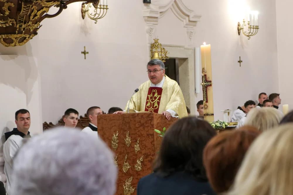 Biskupijski susret članova Djela za duhovna zvanja u Požegi