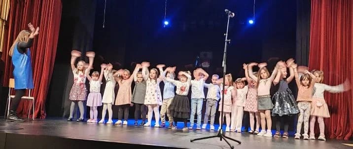 Revijom učeničkog stvaralaštva „REVUS“ obilježen Dan Europe u Pleternici