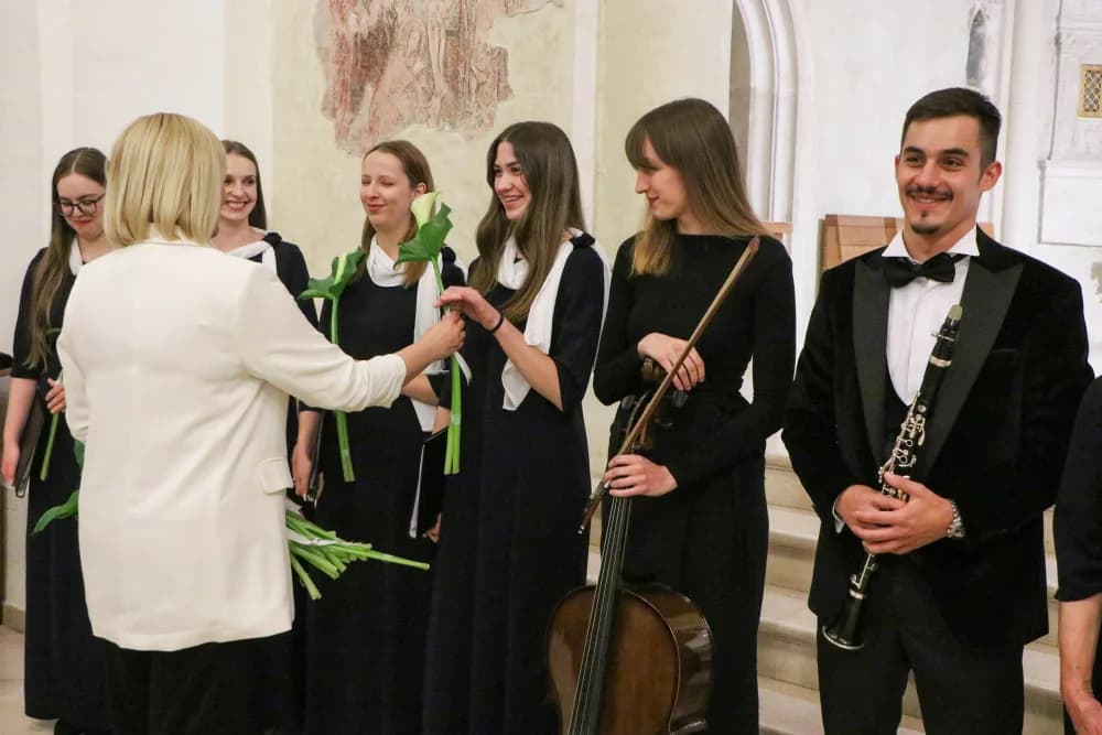 Održan koncert „Mariji s ljubavlju“ u požeškoj crkvi sv. Lovre
