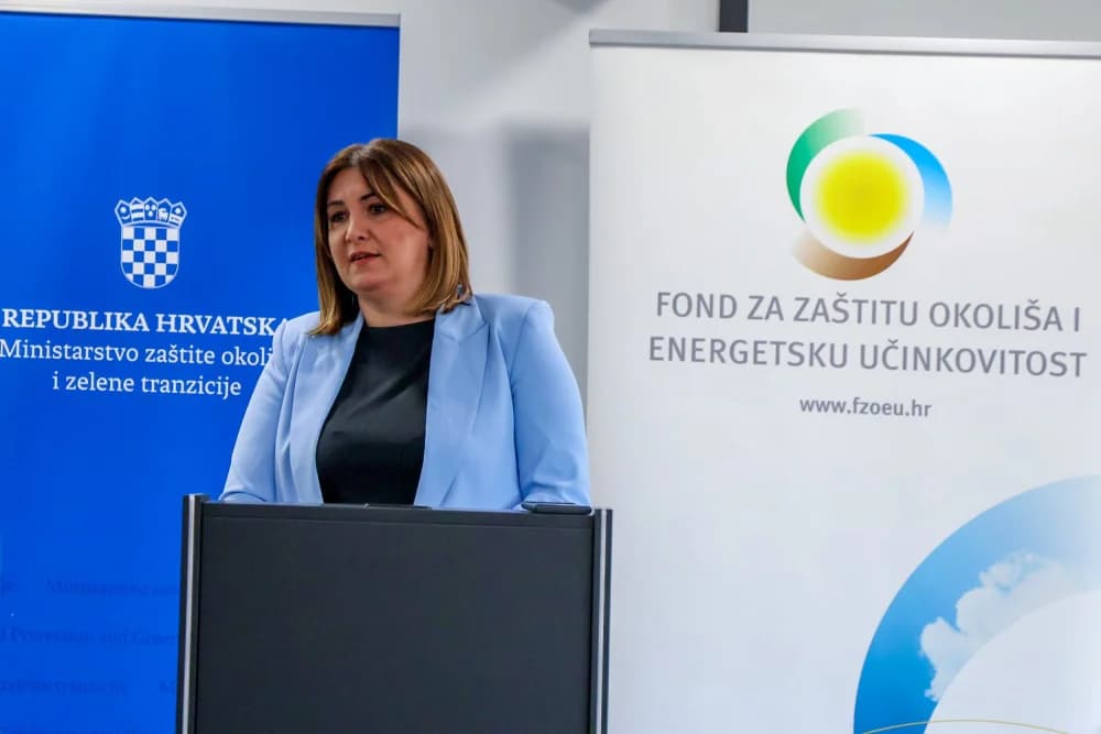 Dodijeljeni ugovori za energetsku obnovu kuća u Požeško-slavonskoj županiji: Ministrica Vučković najavila nove projekte