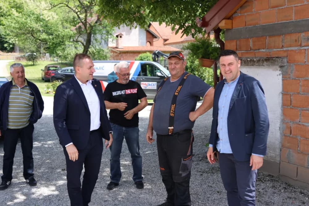Snažnu podršku požeško-slavonskim DP-ovcima došli dati dvojica ministara