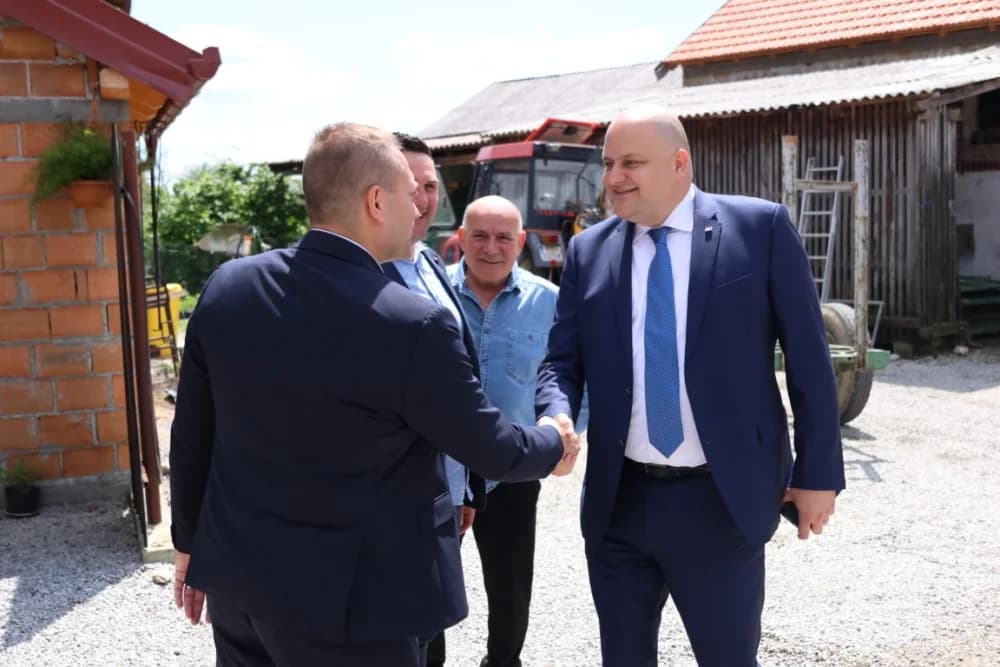 Snažnu podršku požeško-slavonskim DP-ovcima došli dati dvojica ministara