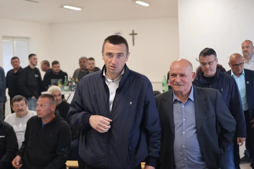 Draženku Kljajiću i svim drugim kandidatima svojim dolaskom snažnu potporu dao Ivan Penava predsjednik Domovinskog pokreta
