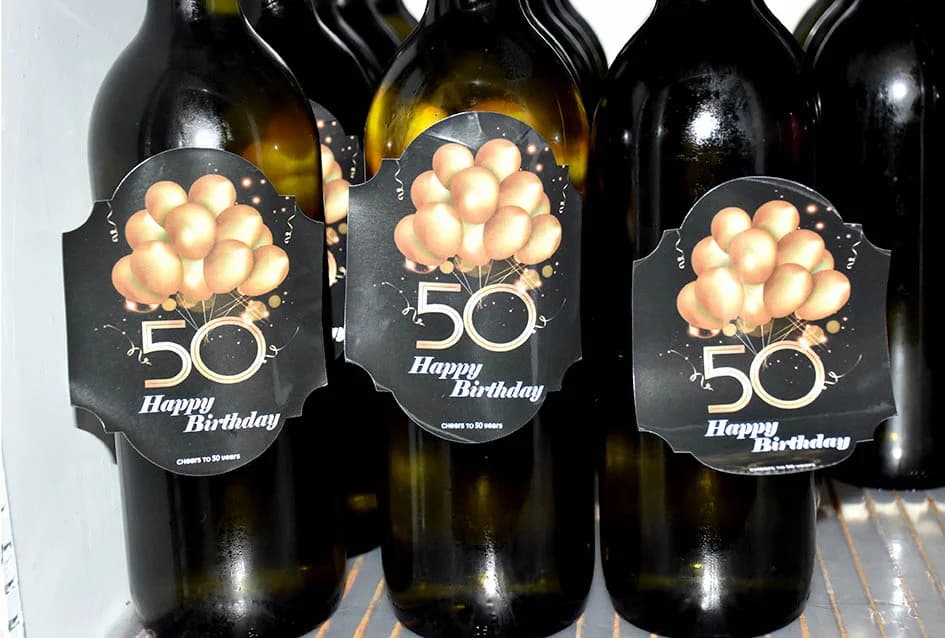 Harmonikašu Josipu Jurgecu za 50. rođendan priredili tortu-harmoniku