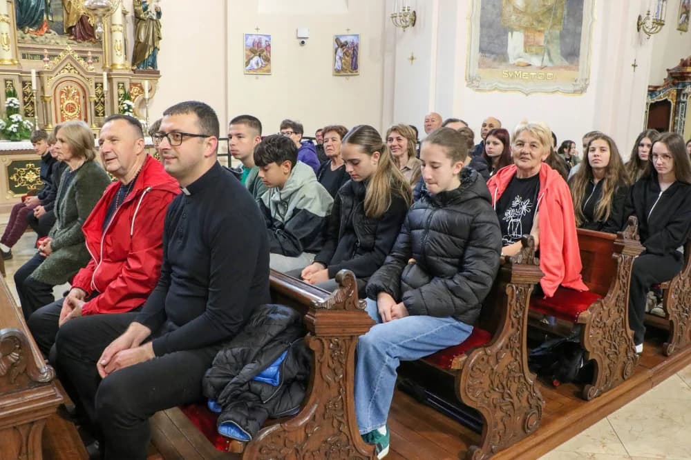 Hodočašće vjernika Pleterničkog dekanata u požešku Katedralu i crkvu sv. Lovre