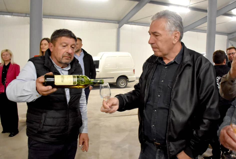 Ugledni vinar Ivo Enjingi proslavio 85. rođendan uz brojne prijatelje i poslovne ljude