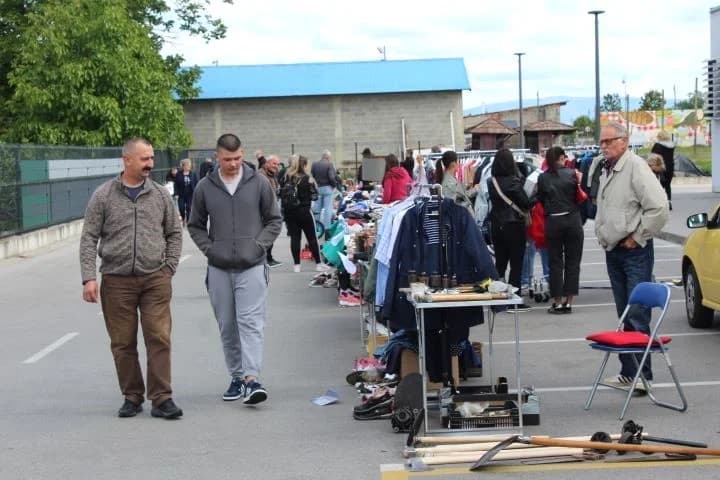 Svibanjski buvljak na prostoru Gradske tržnice u Pleternici