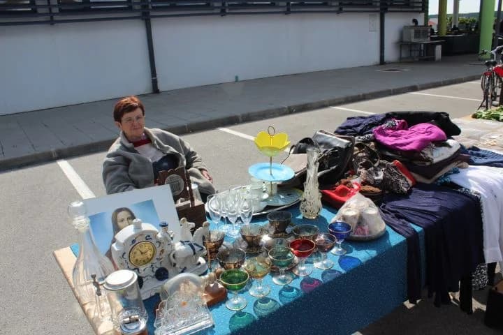 Svibanjski buvljak na prostoru Gradske tržnice u Pleternici