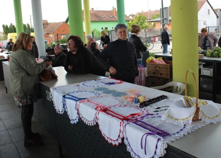 Svibanjski buvljak na prostoru Gradske tržnice u Pleternici