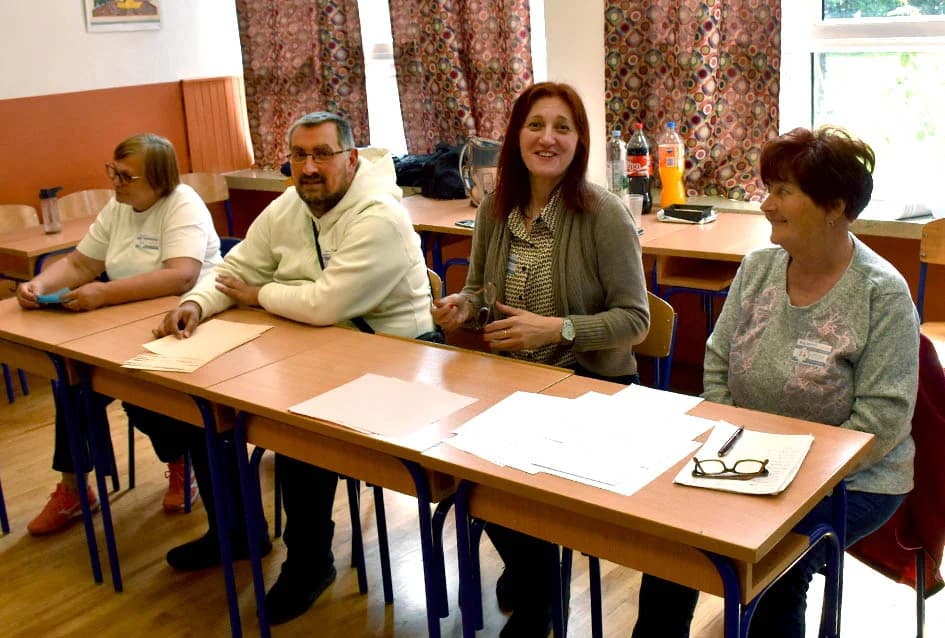 Izbori u tijeku: Na biralištima smo uz građane zatekli i neke političare koji su došli obaviti svoju građansku dužnost