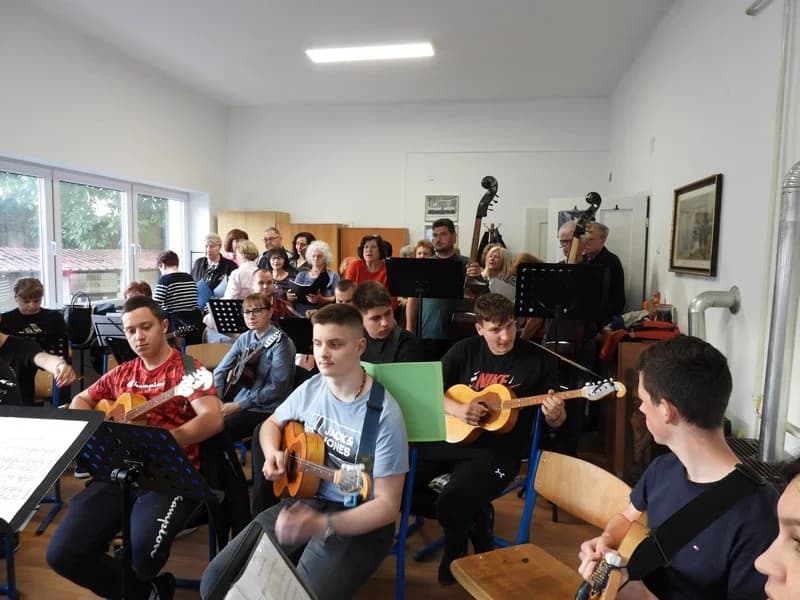 [NAJAVA] KONCERT POŽEŠKOG TAMBURAŠOG ORKESTRA : „TAMBURA ME BUDIʼ