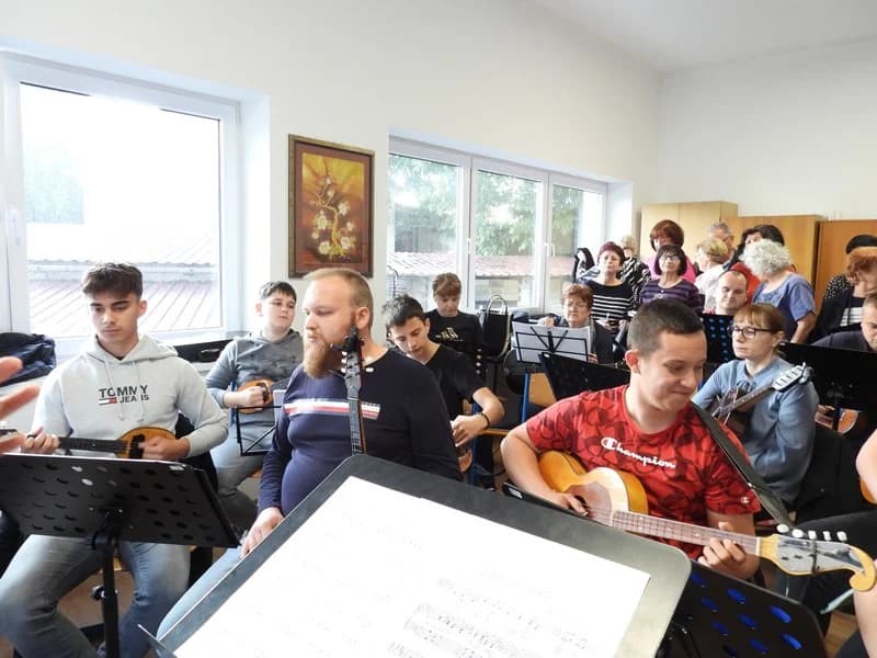 [NAJAVA] KONCERT POŽEŠKOG TAMBURAŠOG ORKESTRA : „TAMBURA ME BUDIʼ