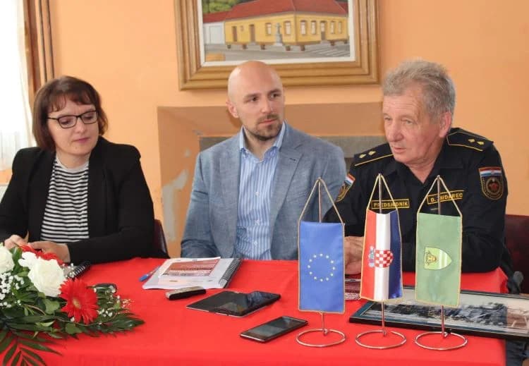 PLETERNIČKI VATROGASNO-EDUKATIVNI CENTAR Potpisan ugovor za radove izgradnje u vrijednosti od 2.6 milijuna eura
