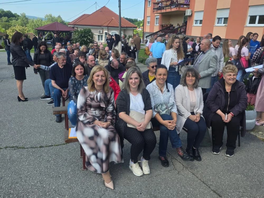 Dirljivi susreti u Domu za starije Ljeskovica koji nikog ne mogu ostaviti ravnodušnima: Danas su ponovno spojene ruke koje su možda predugo bile razdvojene“