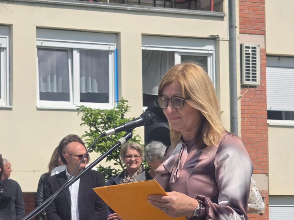 Dirljivi susreti u Domu za starije Ljeskovica koji nikog ne mogu ostaviti ravnodušnima: Danas su ponovno spojene ruke koje su možda predugo bile razdvojene“