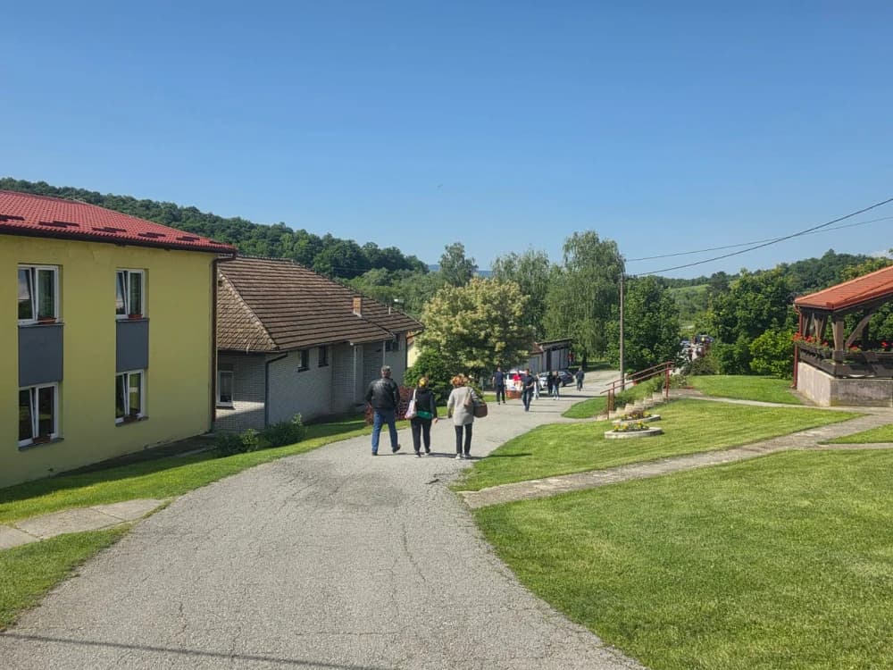 Dirljivi susreti u Domu za starije Ljeskovica koji nikog ne mogu ostaviti ravnodušnima: Danas su ponovno spojene ruke koje su možda predugo bile razdvojene“