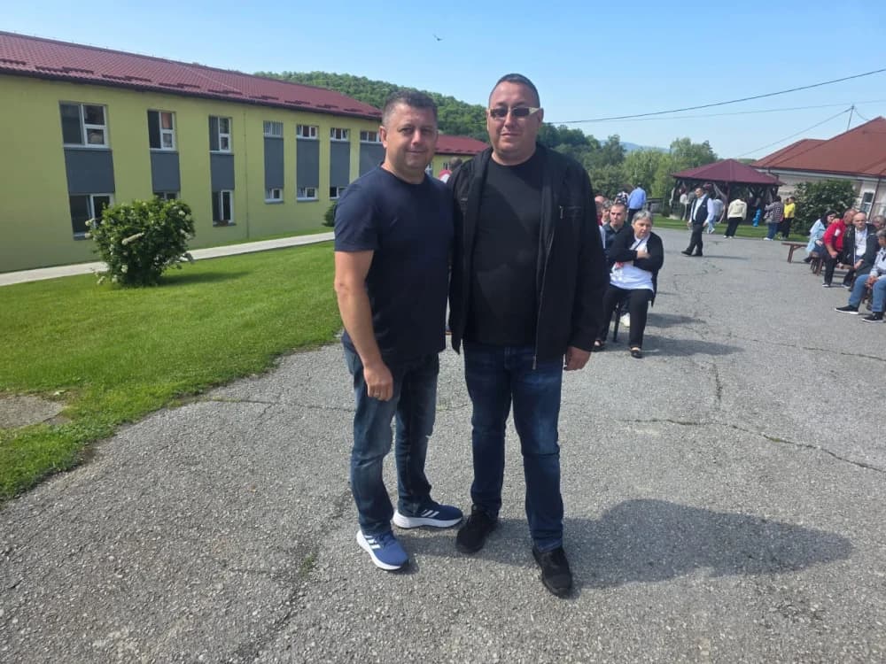 Dirljivi susreti u Domu za starije Ljeskovica koji nikog ne mogu ostaviti ravnodušnima: Danas su ponovno spojene ruke koje su možda predugo bile razdvojene“