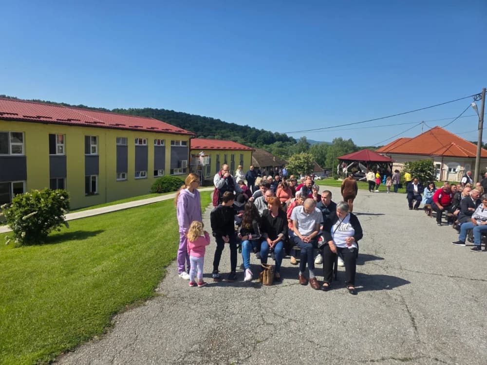 Dirljivi susreti u Domu za starije Ljeskovica koji nikog ne mogu ostaviti ravnodušnima: Danas su ponovno spojene ruke koje su možda predugo bile razdvojene“