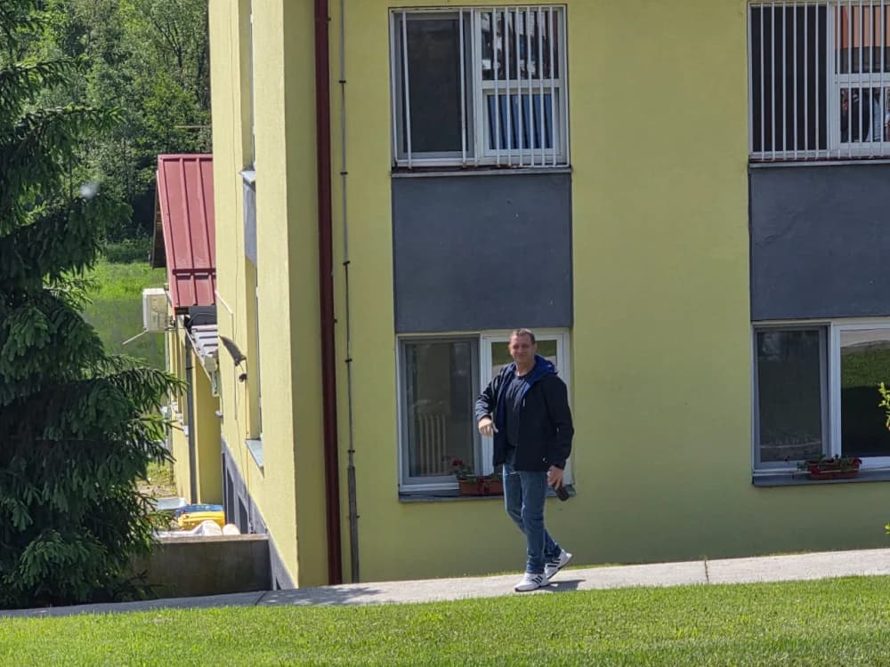 Dirljivi susreti u Domu za starije Ljeskovica koji nikog ne mogu ostaviti ravnodušnima: Danas su ponovno spojene ruke koje su možda predugo bile razdvojene“