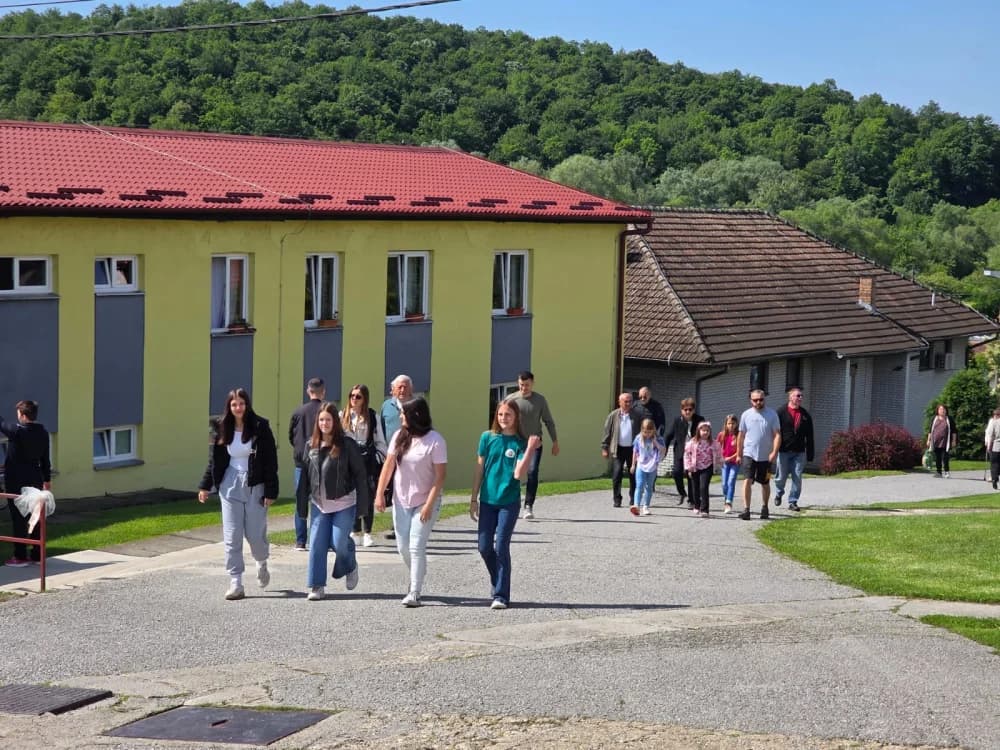Dirljivi susreti u Domu za starije Ljeskovica koji nikog ne mogu ostaviti ravnodušnima: Danas su ponovno spojene ruke koje su možda predugo bile razdvojene“