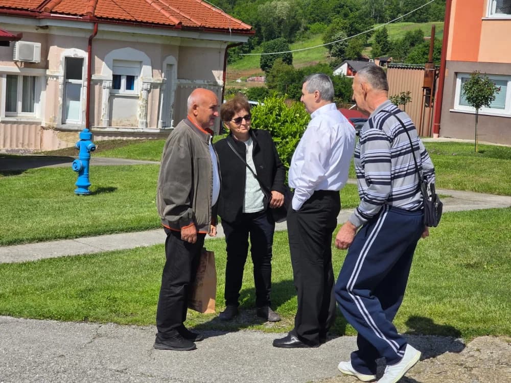 Dirljivi susreti u Domu za starije Ljeskovica koji nikog ne mogu ostaviti ravnodušnima: Danas su ponovno spojene ruke koje su možda predugo bile razdvojene“