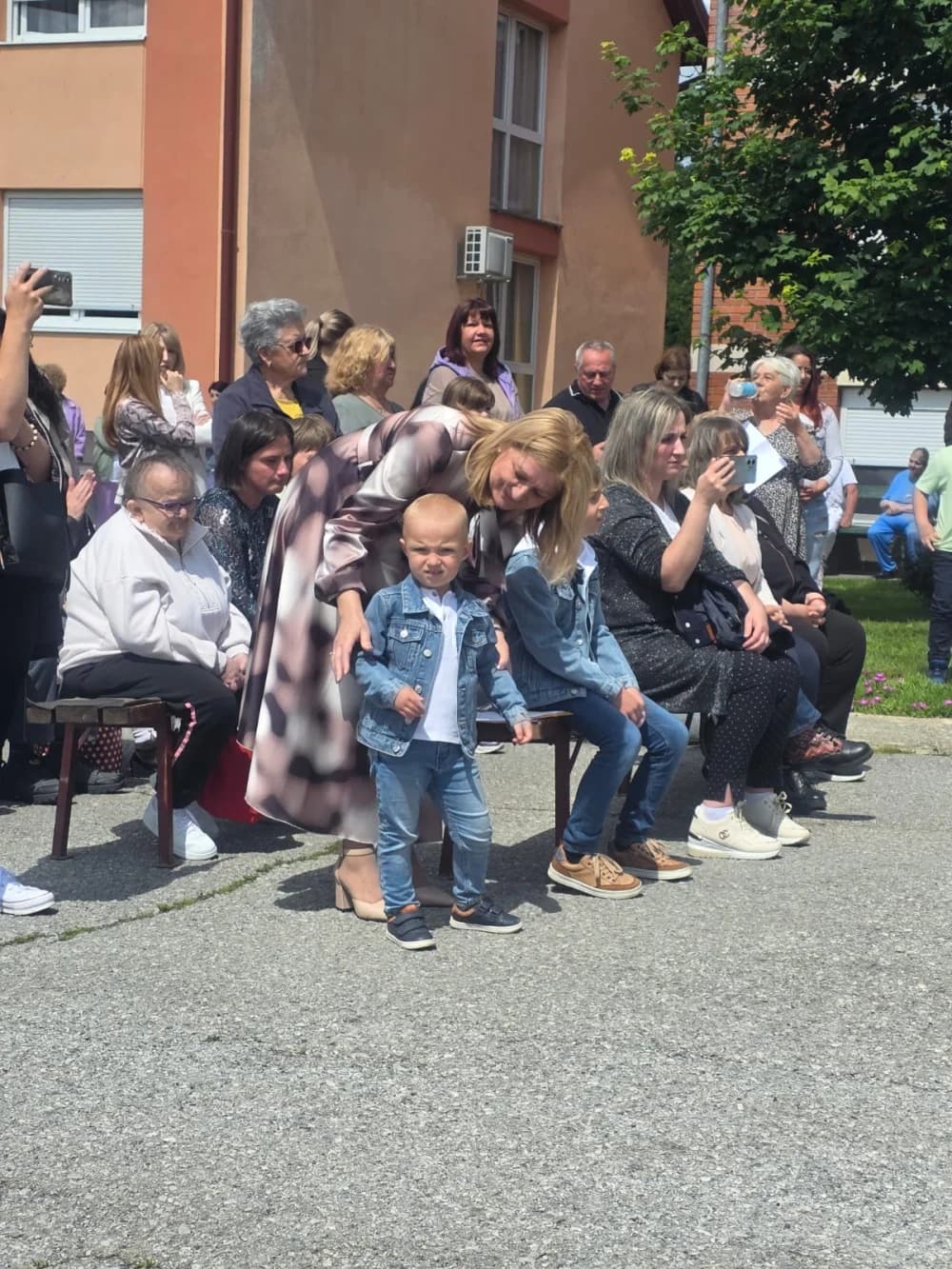 Dirljivi susreti u Domu za starije Ljeskovica koji nikog ne mogu ostaviti ravnodušnima: Danas su ponovno spojene ruke koje su možda predugo bile razdvojene“