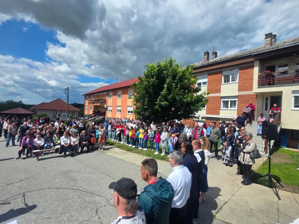 Dirljivi susreti u Domu za starije Ljeskovica koji nikog ne mogu ostaviti ravnodušnima: Danas su ponovno spojene ruke koje su možda predugo bile razdvojene“