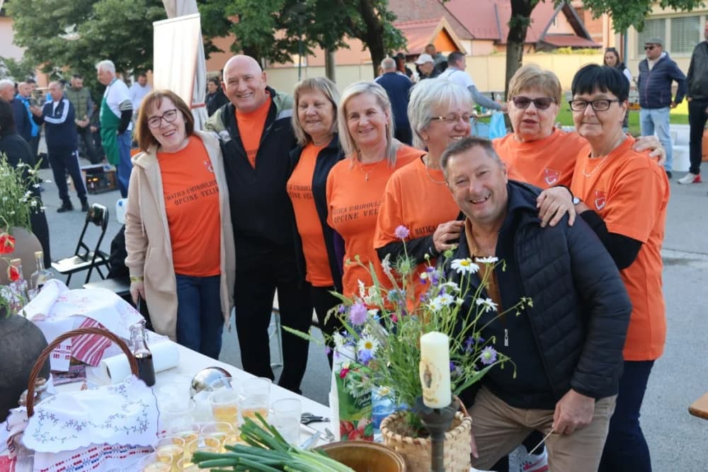 NAJDUŽI STOL 14. GODINU ZA REDOM: Velika je još jedom predstavljena kao ljepota turističke destinacije