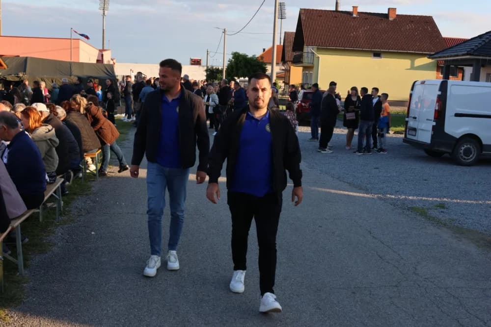 NAJDUŽI STOL 14. GODINU ZA REDOM: Velika je još jedom predstavljena kao ljepota turističke destinacije