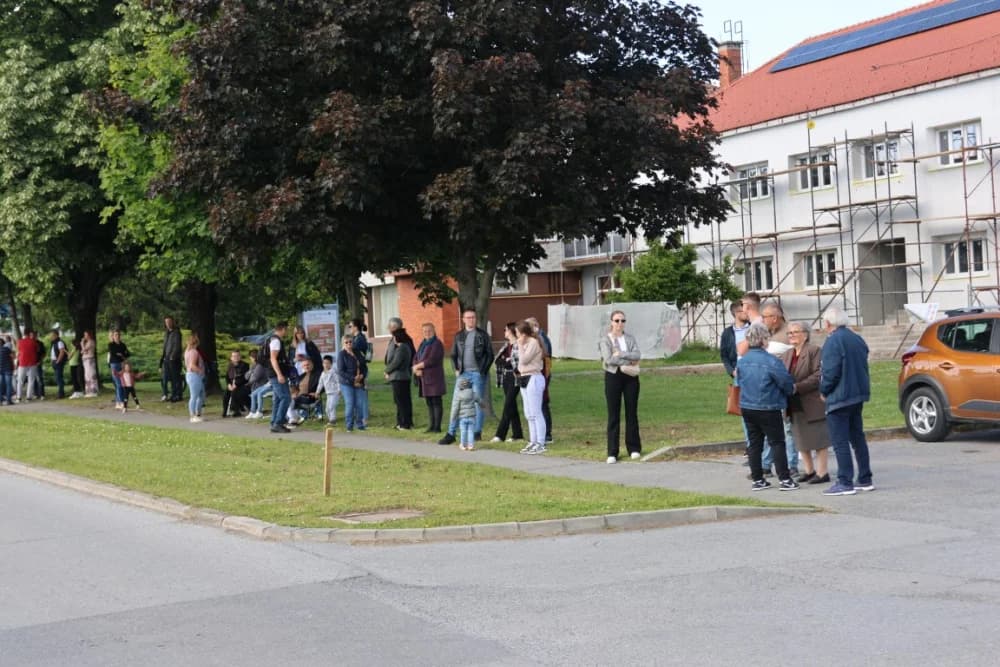 (VELIKA FOTOGALERIJA) Povorka koja je krasila ulice Velike: S ponosom predstavili tradiciju kraja iz kojeg dolaze