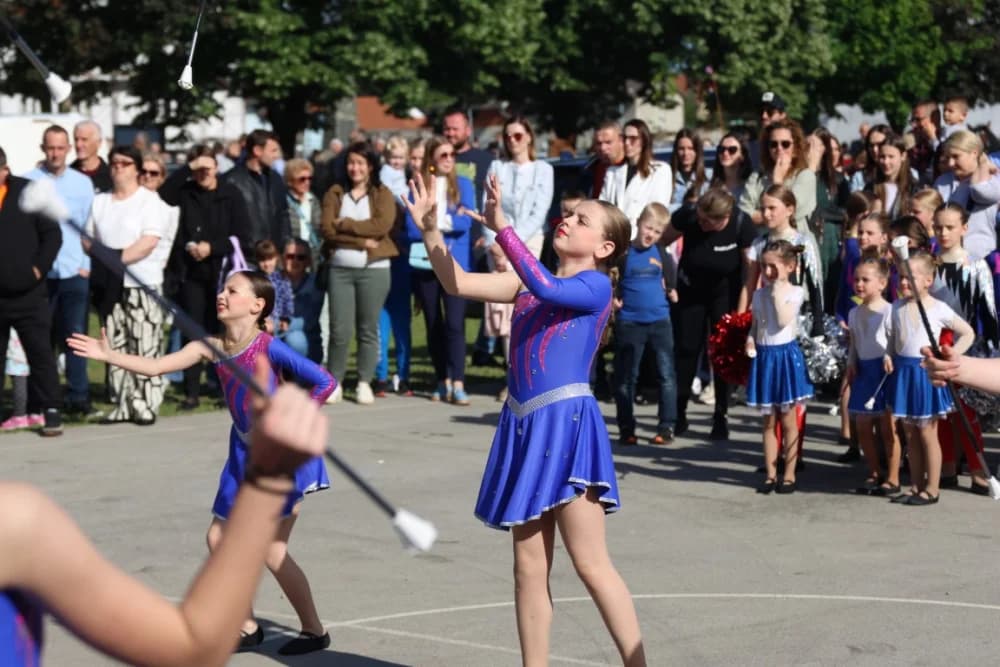 (VELIKA FOTOGALERIJA) Povorka koja je krasila ulice Velike: S ponosom predstavili tradiciju kraja iz kojeg dolaze