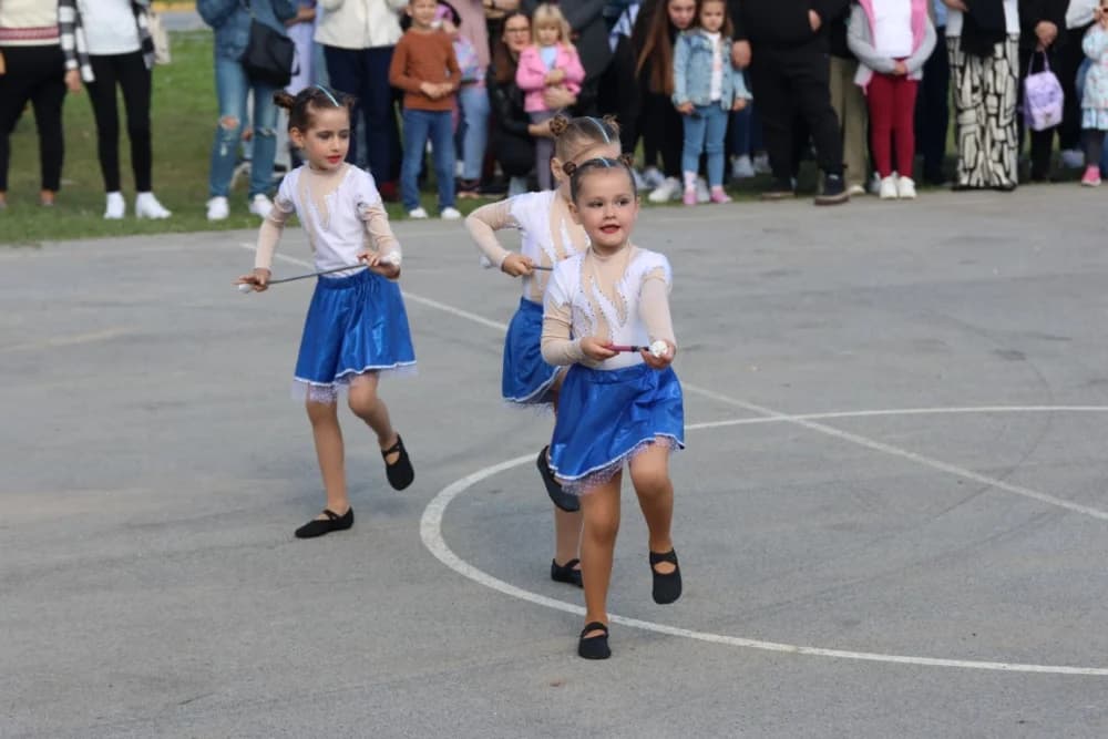 (VELIKA FOTOGALERIJA) Povorka koja je krasila ulice Velike: S ponosom predstavili tradiciju kraja iz kojeg dolaze