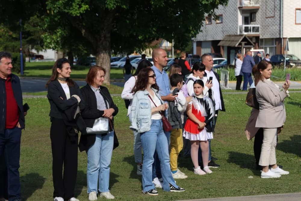 (VELIKA FOTOGALERIJA) Povorka koja je krasila ulice Velike: S ponosom predstavili tradiciju kraja iz kojeg dolaze