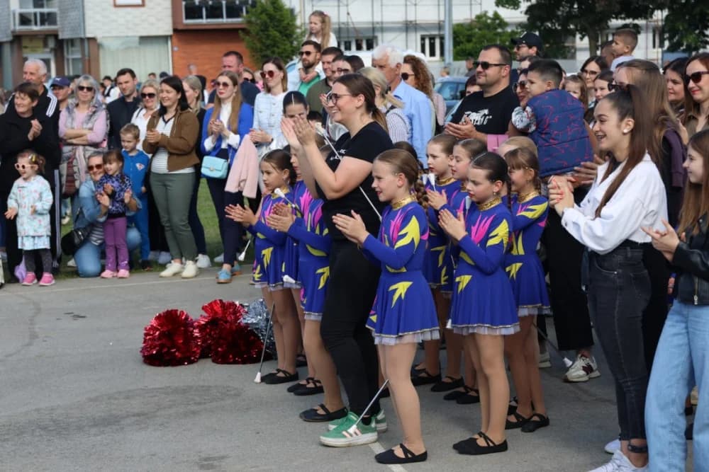 (VELIKA FOTOGALERIJA) Povorka koja je krasila ulice Velike: S ponosom predstavili tradiciju kraja iz kojeg dolaze