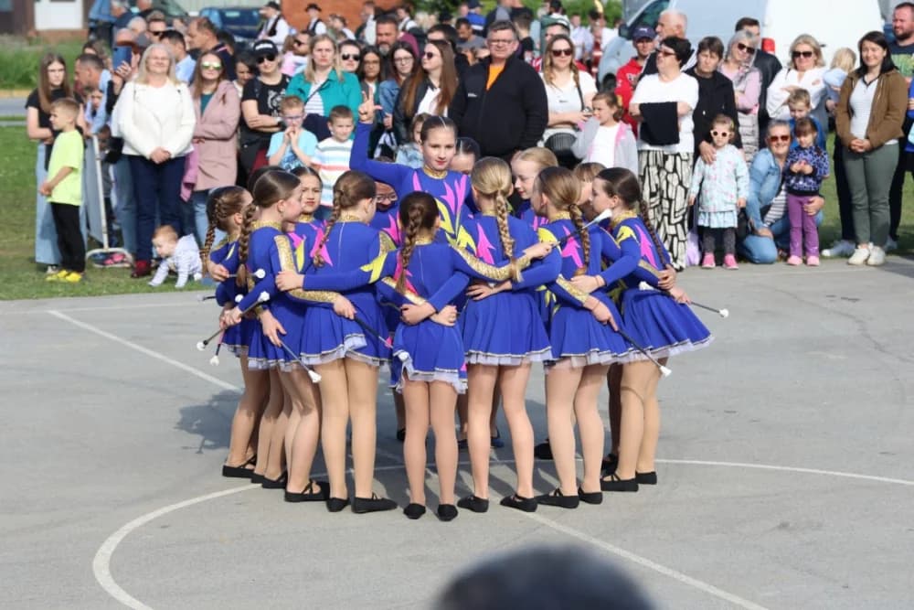 (VELIKA FOTOGALERIJA) Povorka koja je krasila ulice Velike: S ponosom predstavili tradiciju kraja iz kojeg dolaze
