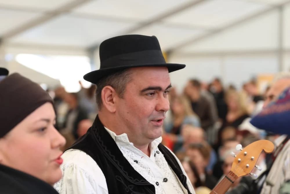 (VELIKA FOTOGALERIJA) Povorka koja je krasila ulice Velike: S ponosom predstavili tradiciju kraja iz kojeg dolaze