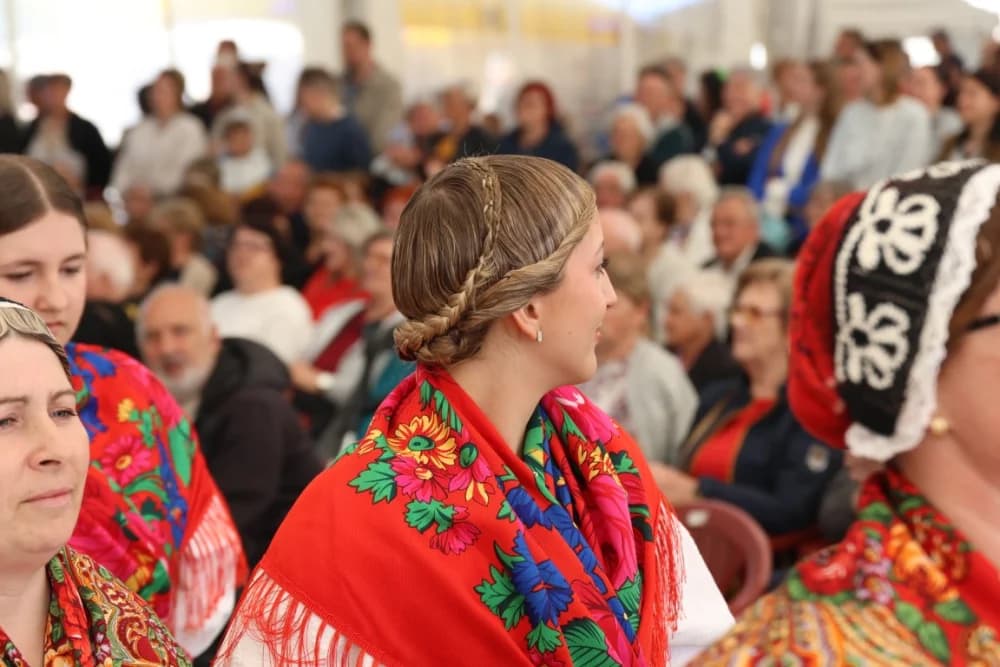 (VELIKA FOTOGALERIJA) Povorka koja je krasila ulice Velike: S ponosom predstavili tradiciju kraja iz kojeg dolaze