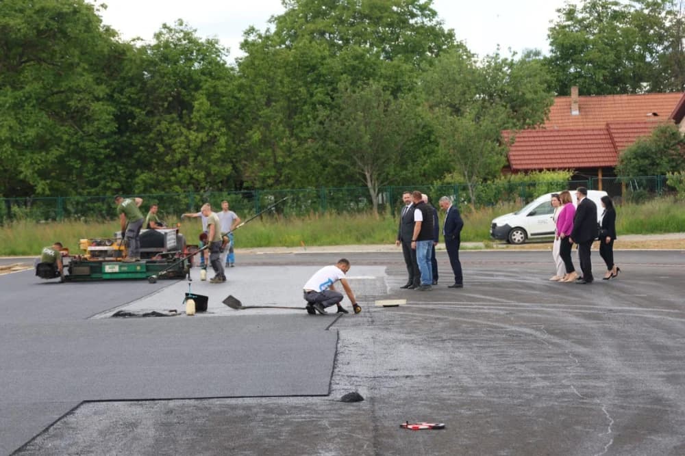 Ministar Glavina posjetio Požegu i obišao aktualne projekte iz područja sporta i turizma