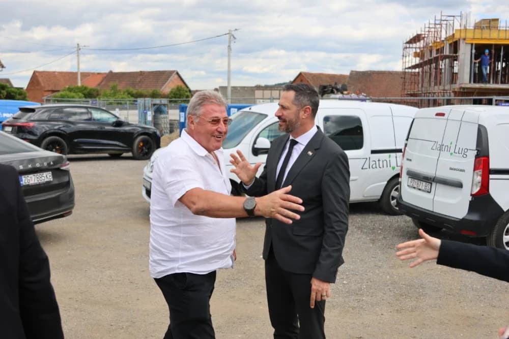 Ministar Glavina posjetio Požegu i obišao aktualne projekte iz područja sporta i turizma