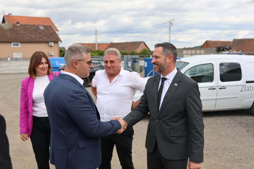 Ministar Glavina posjetio Požegu i obišao aktualne projekte iz područja sporta i turizma