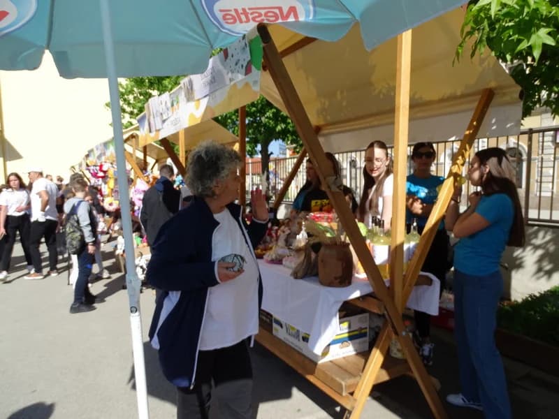Mladi humanitarci u akciji za Marijine obroke