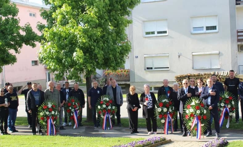 U Pleternici položeni vijenci u povodu Dana državnosti Republike Hrvatske