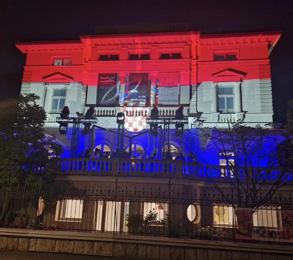 Predstavljeni fakultetski studiji i Akademska vina Zlatne doline povodom Dana državnosti u Budimpešti