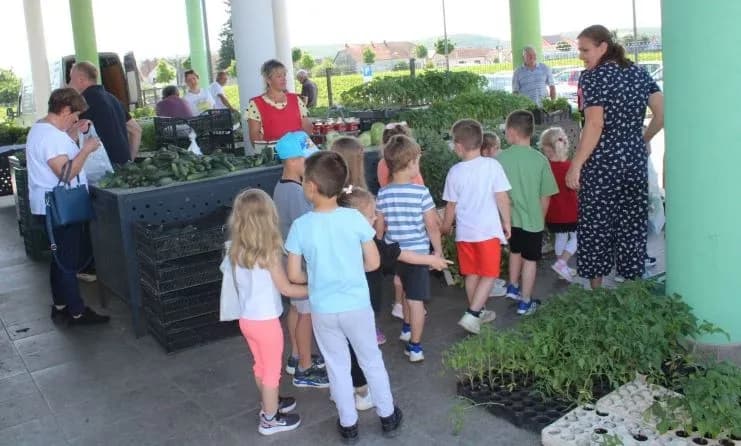Najbolji sok od bazge pripremili Marica Karmišević i Dječji vrtić „Tratinčica“